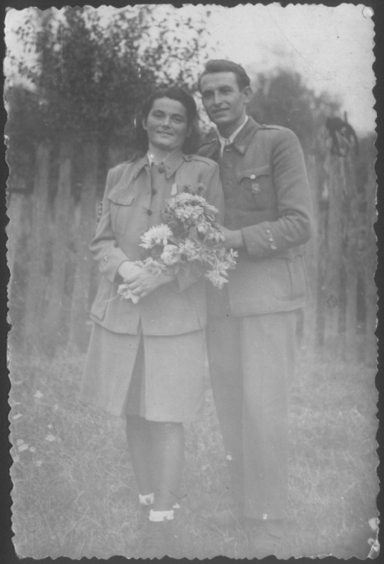 Partigiani sposi, 1945